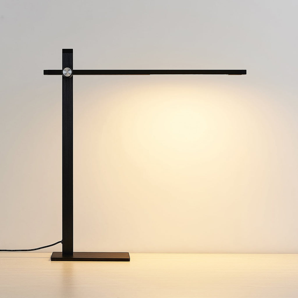 LED skrivebordslampe Wasko dimbar svart metall 8W detalj av bryter