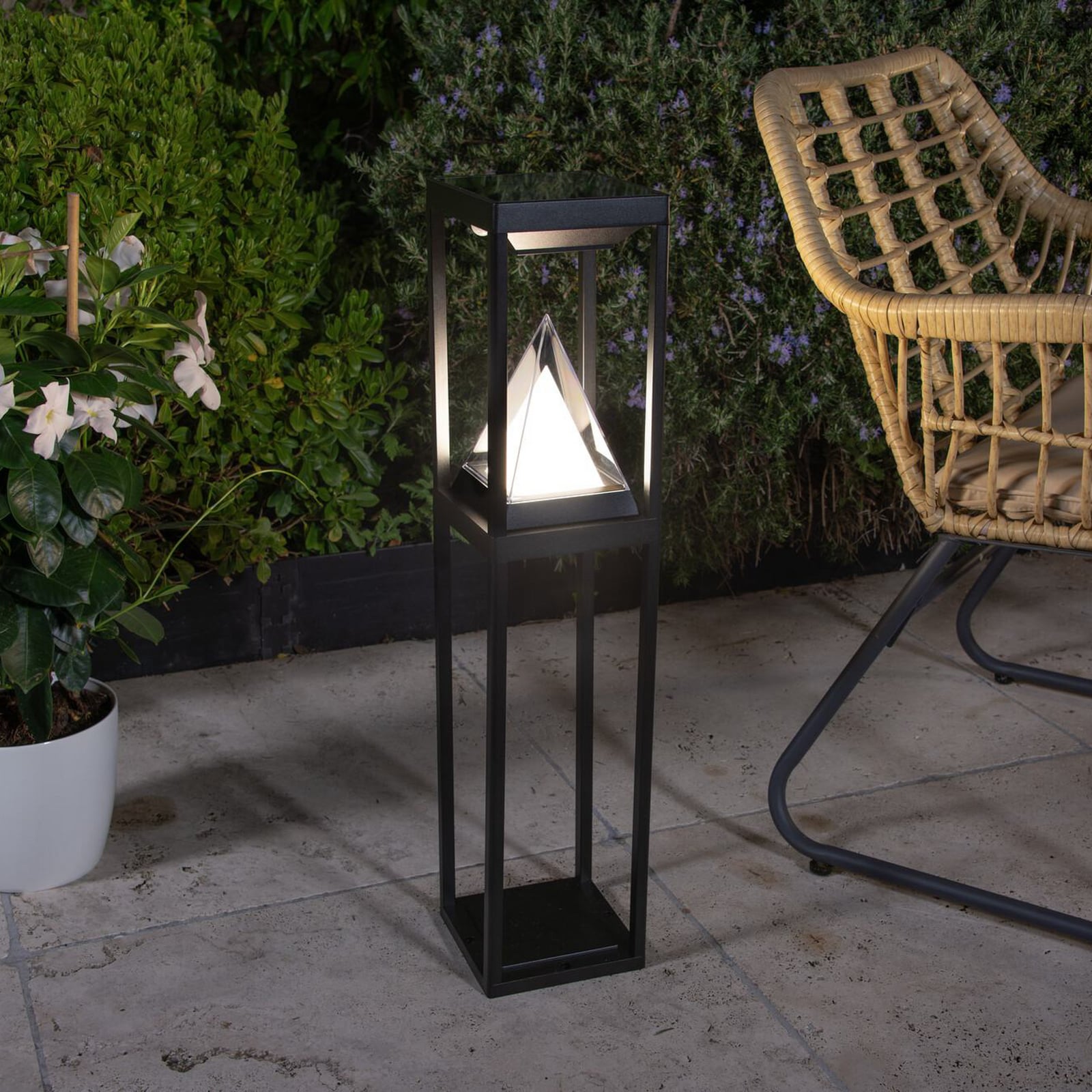 LED solar sti-lampe ALPS med bevegelsessensor svart IP44 forfra
