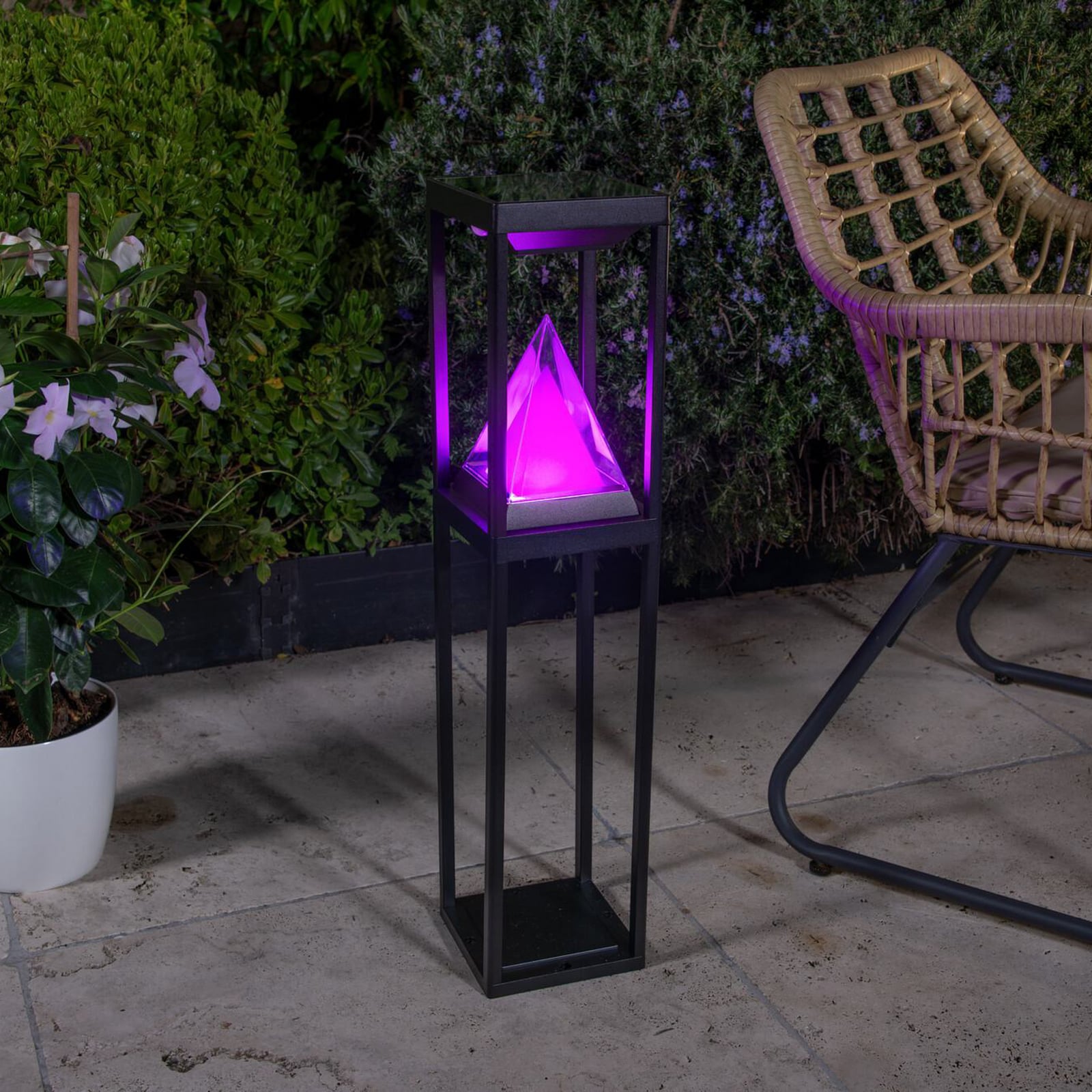 Bakside av LED solar sti-lampe ALPS med bevegelsessensor svart IP44