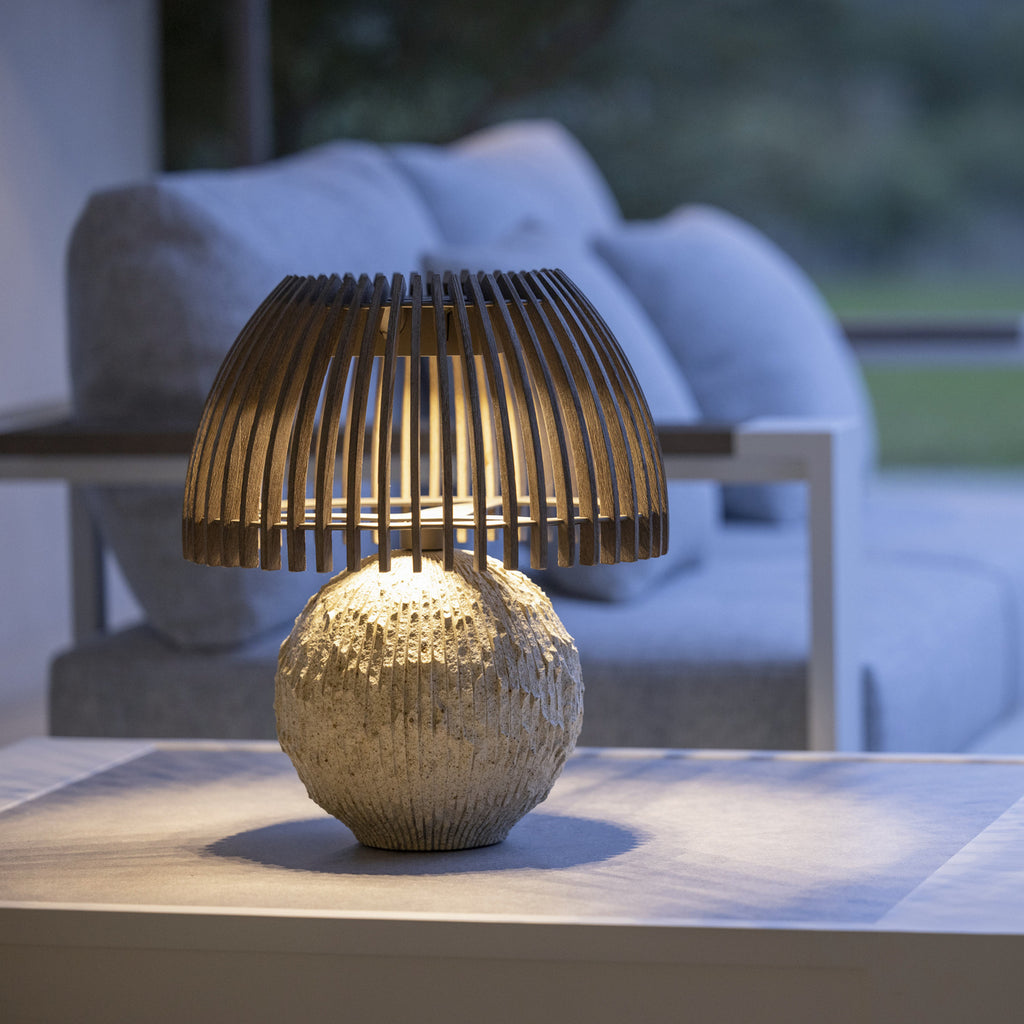 LED solcelle-bordlampe Alba granitt/teak dimbar IP66 bakside