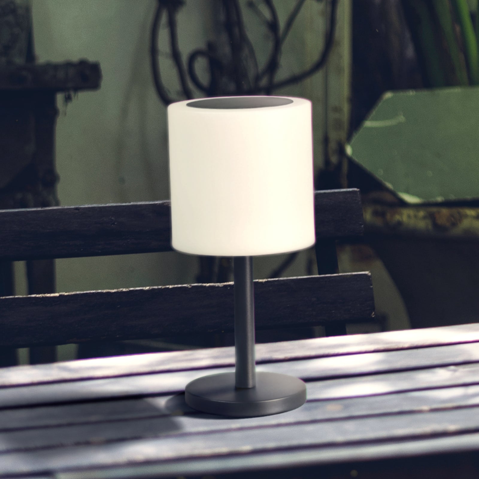 LED solcelle-bordlampe Milano Pro RGBW IP54 forfra