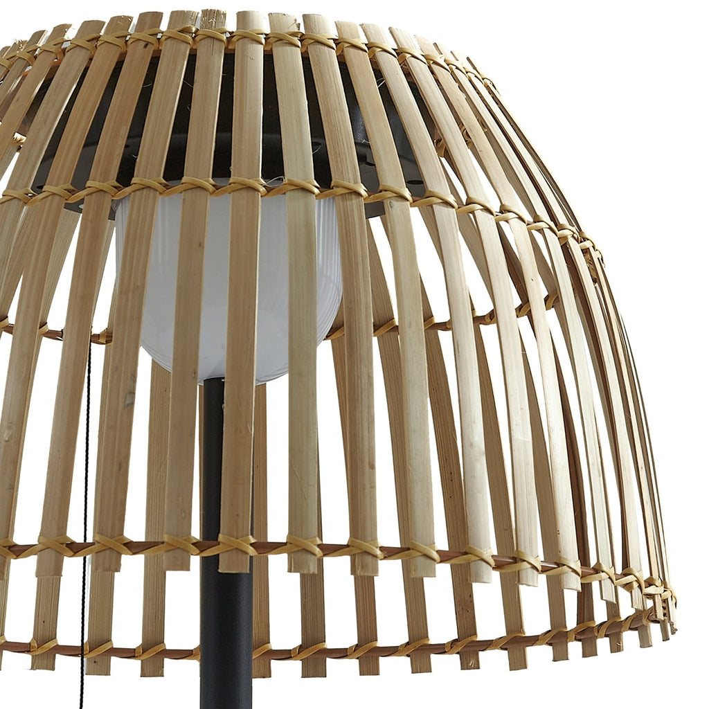 LED solcelle-gulvlampe Eligio bambus med USB-C ladekabel