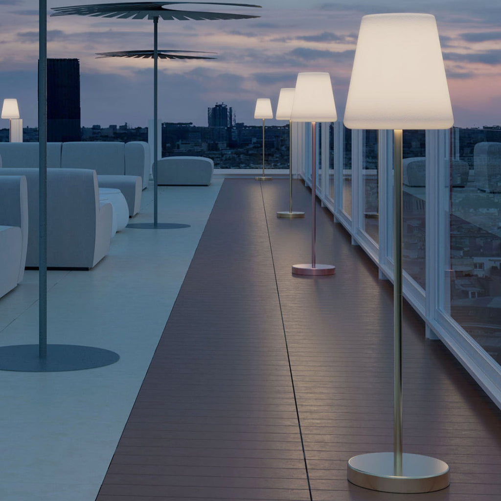 LED solcelle-gulvlampe Lola Slim 120 antrasitt RGB IP65 forfra