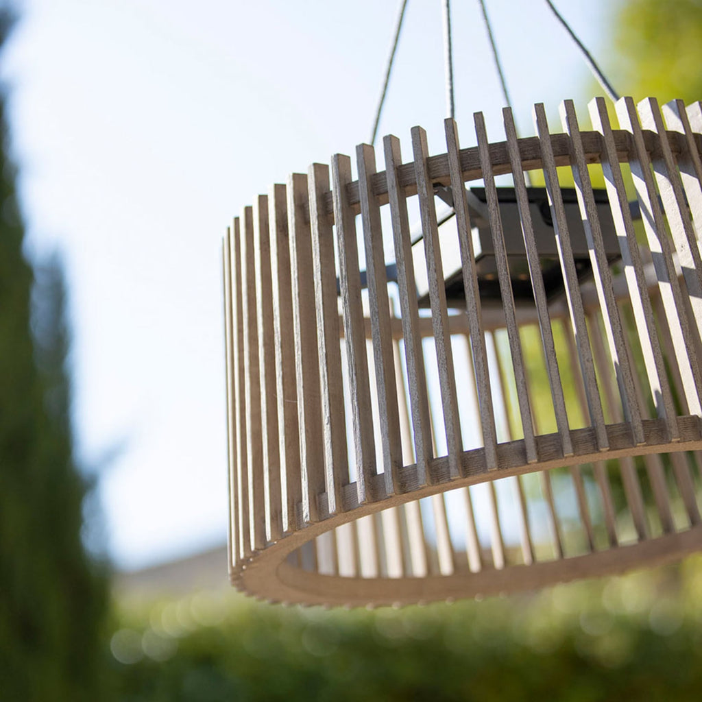LED solcelle-gulvlampe Skaal teak med bevegelsessensor IP55 bakside