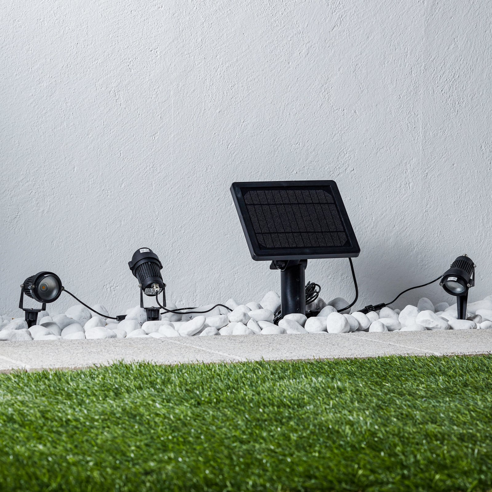 LED solcelle jordspydlampe Malida 3-sett svart aluminium bakside