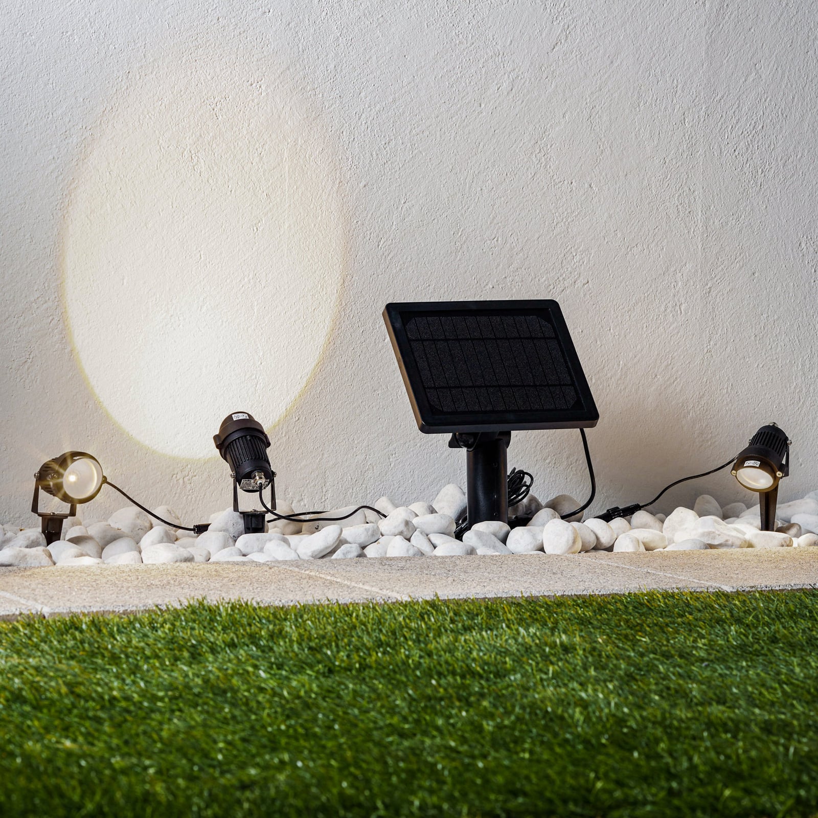 LED solcelle jordspydlampe Malida 3-sett svart aluminium front