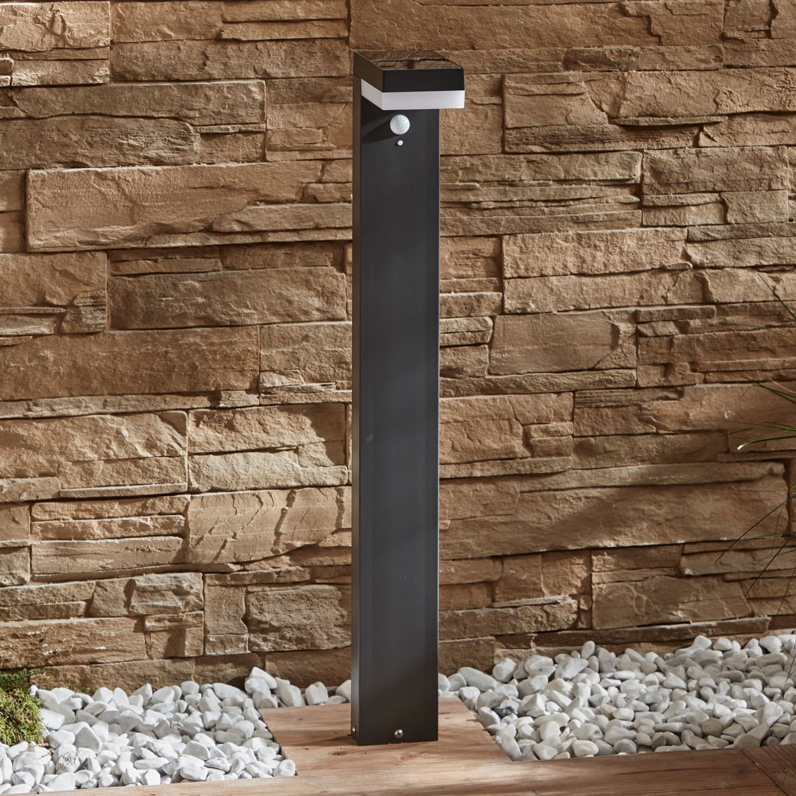 LED solcelle pullertlys Chioma med bevegelsessensor antrasitt IP44 bakside