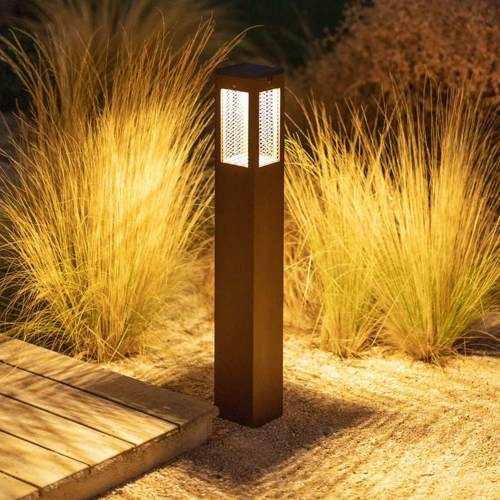 LED solcelle sti-lampe Tradition med bevegelsessensor forfra