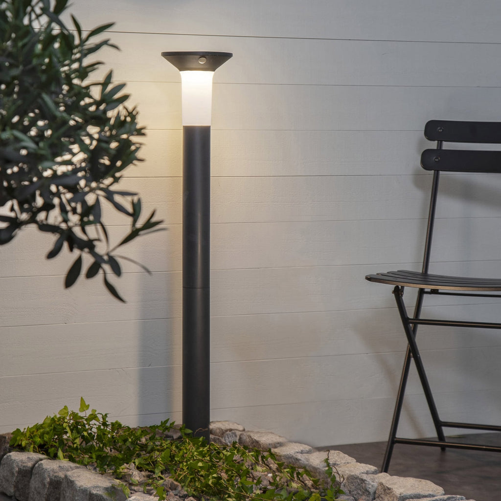 LED solcelle sti-lampe Valta med bevegelsessensor IP44 forfra