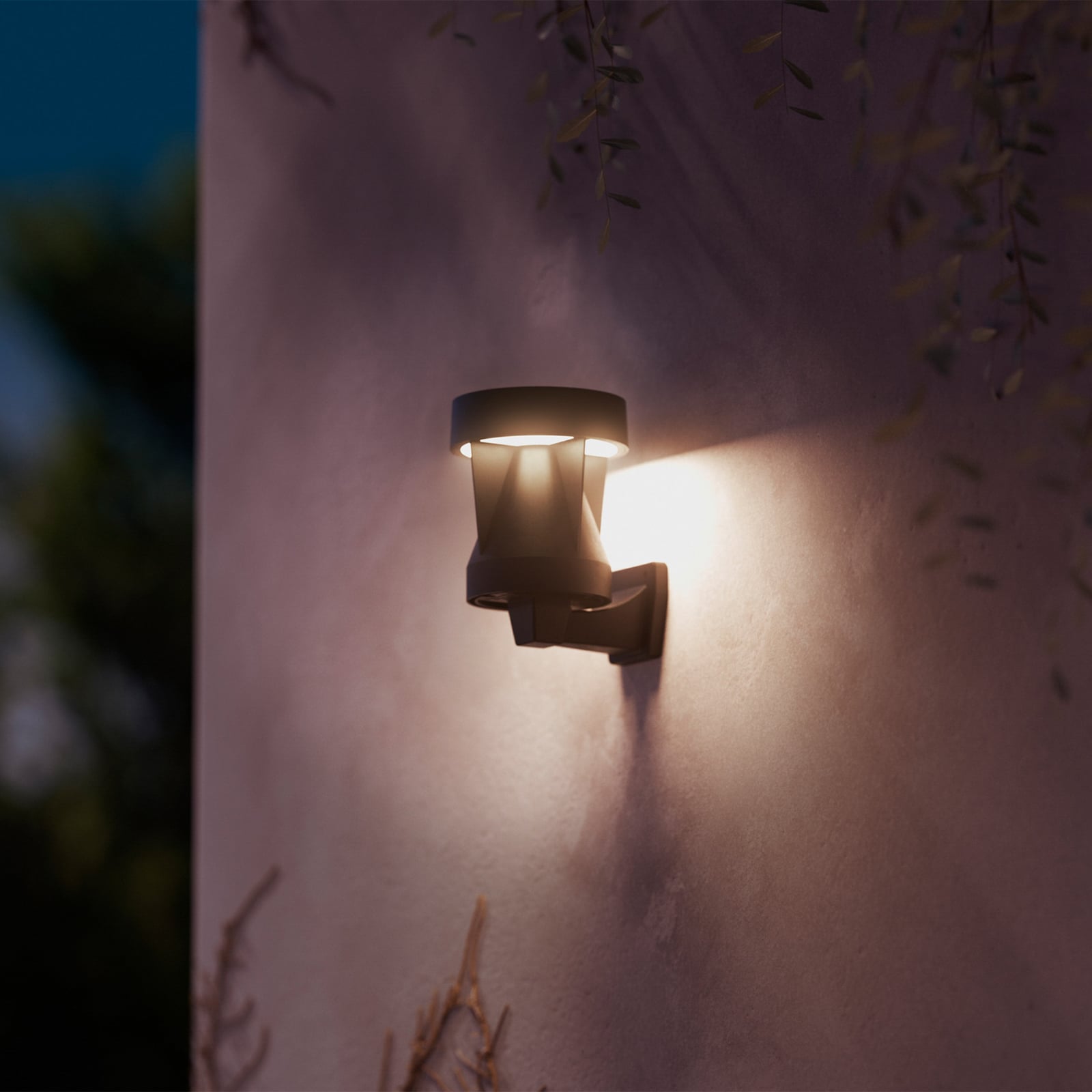 LED solcelle utevegglampe Avery svart IP44 1,8W varmhvit bakside