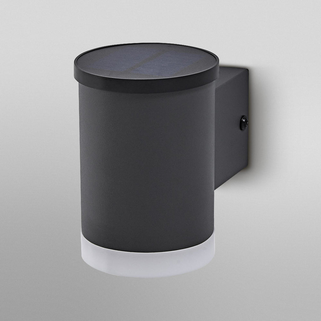 Detalj av LED solcelle utevegglampe Endura Style Oxford grafitt