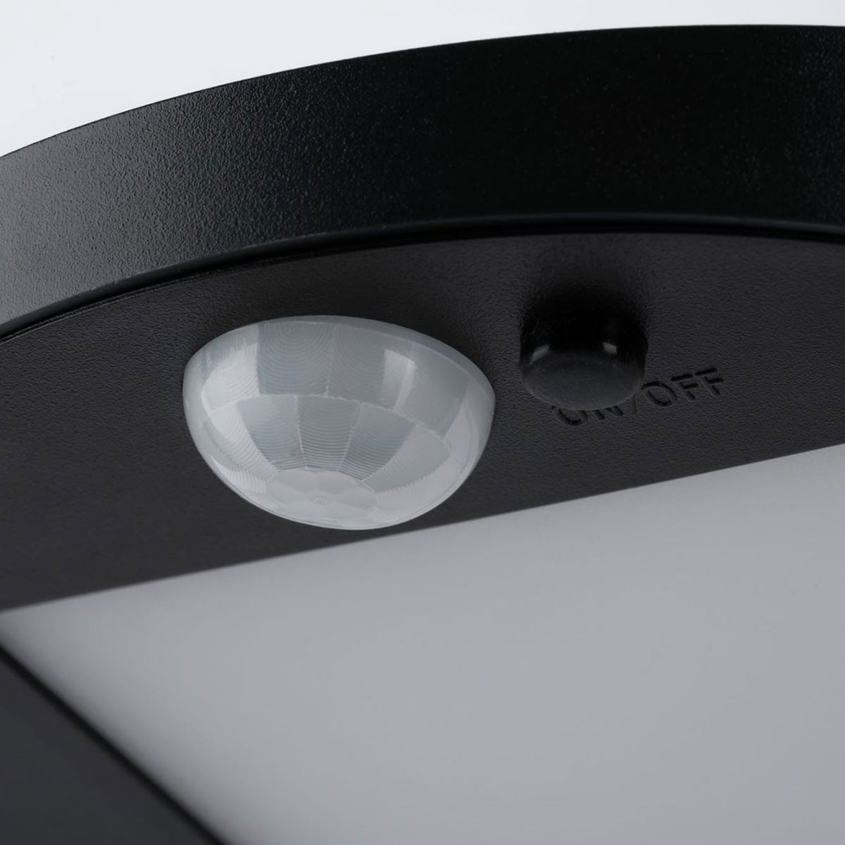 LED solcelle utevegglampe Ryse rund med bevegelsessensor solcellepanel