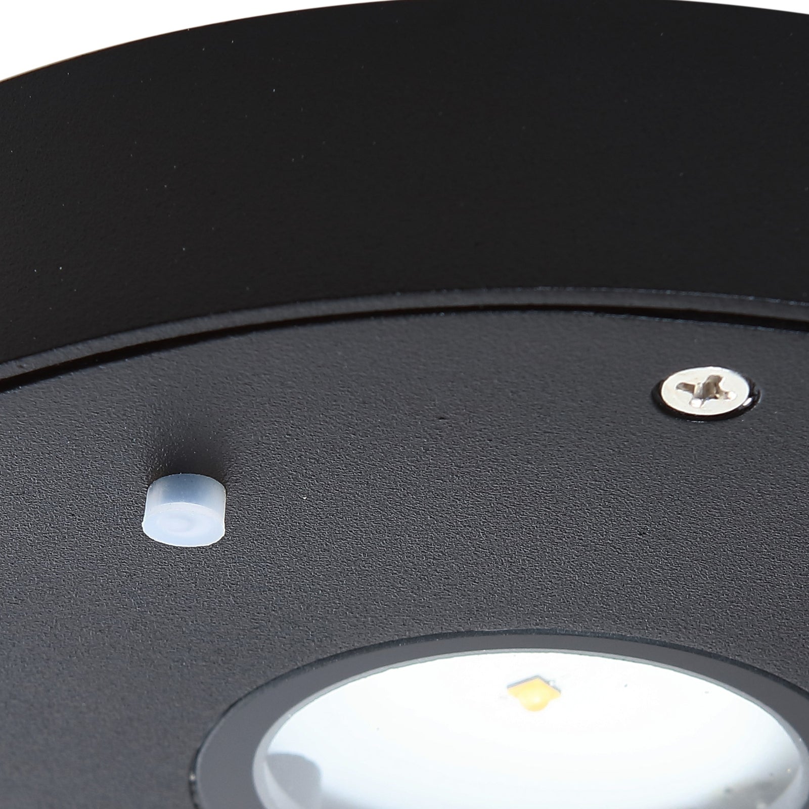 LED solcelle utevegglampe Tavon rund dimbar svart IP54 med lys på