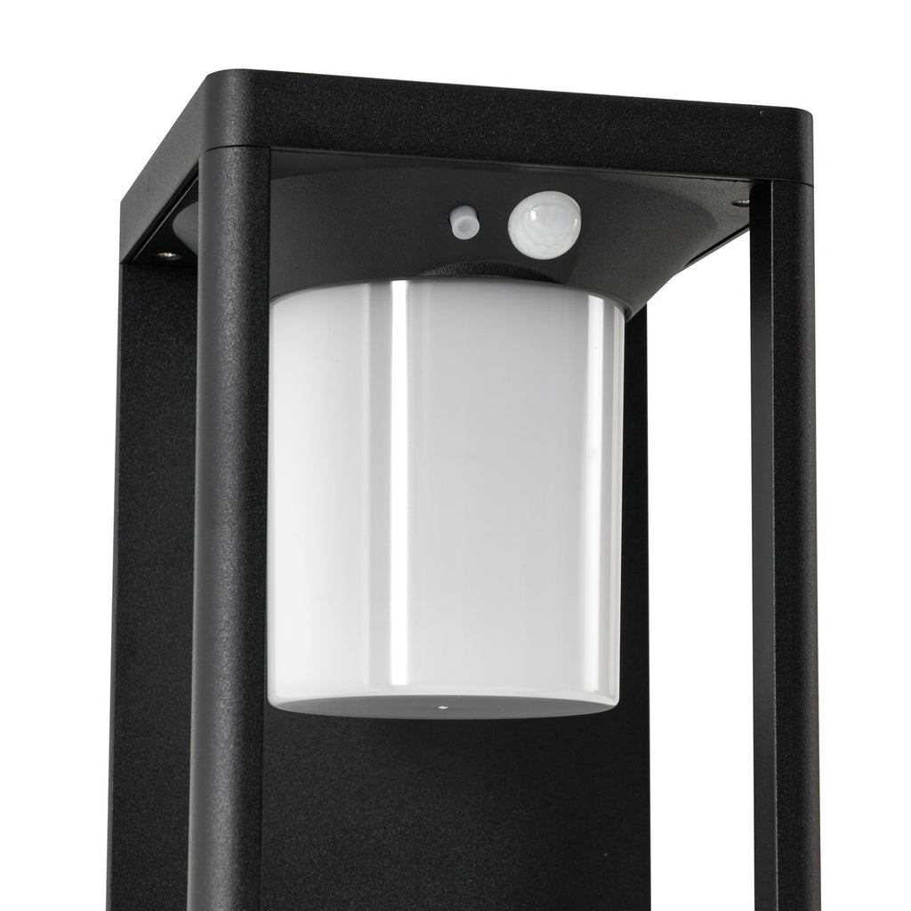 Nærbilde av bevegelsessensor på LED solcelle utevegglampe Tilena