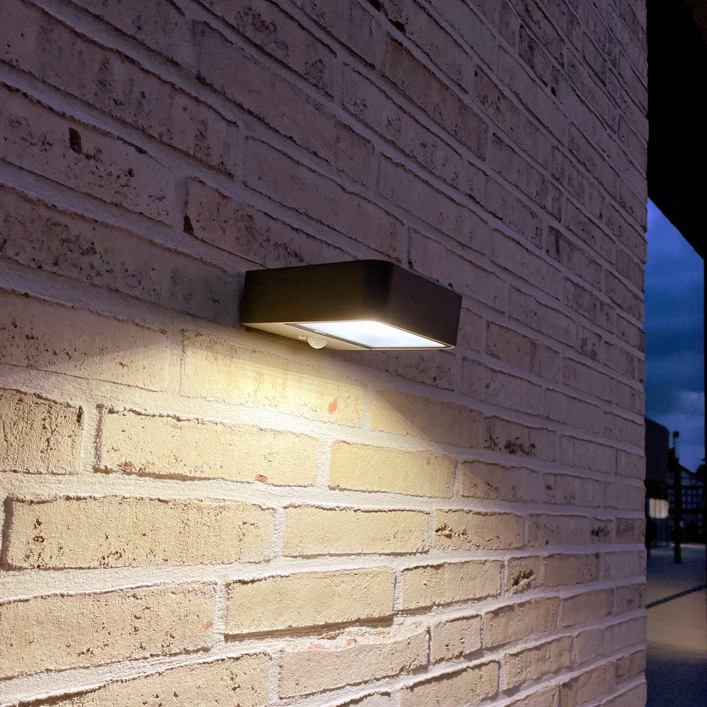 LED solcelle utevegglampe Wandia montert utendørs