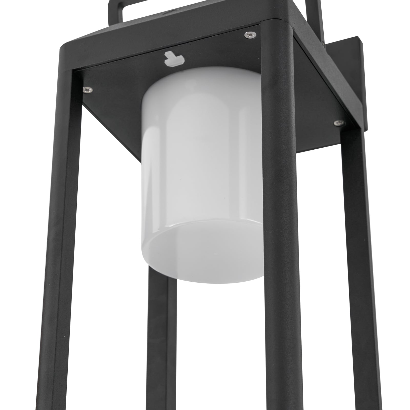 LED solcelle-vegglampe Tilena kantet dimbar svart IP54 nærbilde