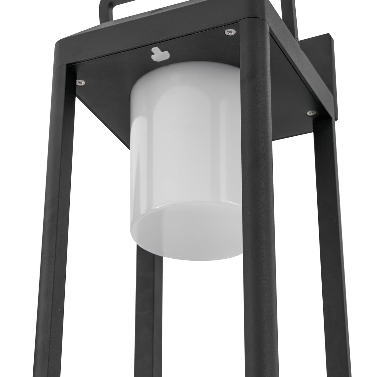 LED solcelle-vegglampe Tilena kantet dimbar svart IP54 nærbilde
