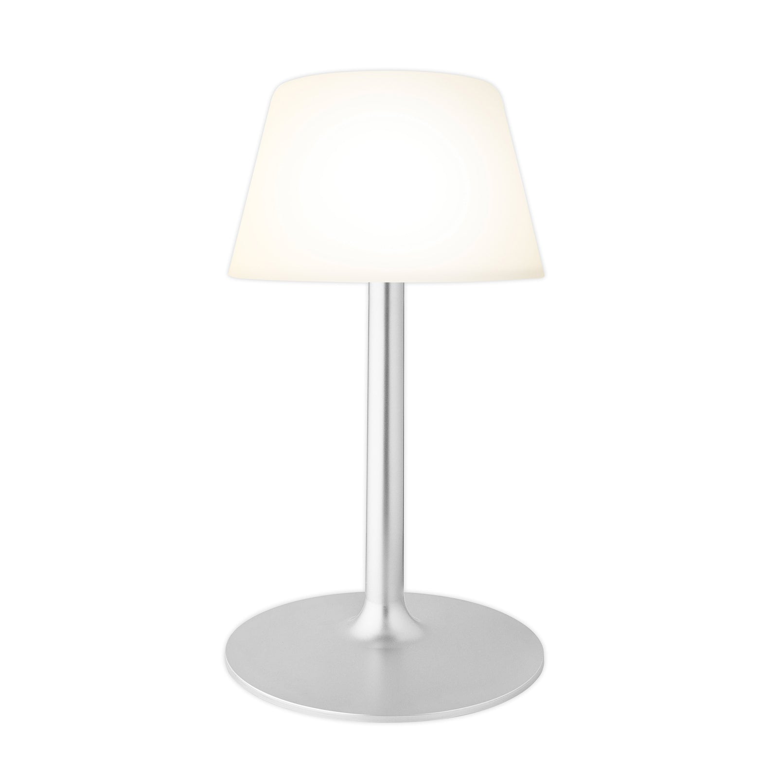 LED solcellebordlampe dimbar sølv/hvit Ø28 cm IP65 - Eva Solo montert på terrasse