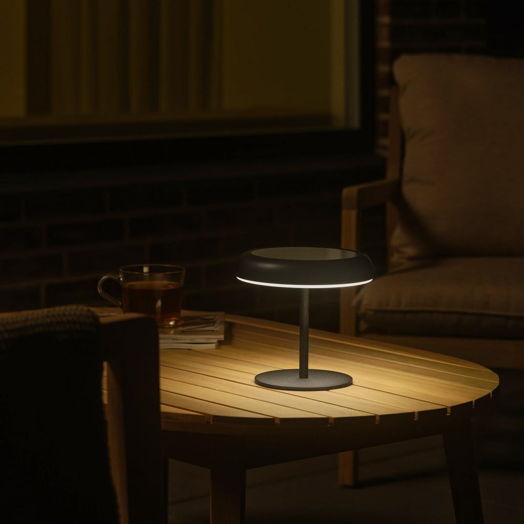 LED solcellebordlampe Elmer dimbar svart detalj