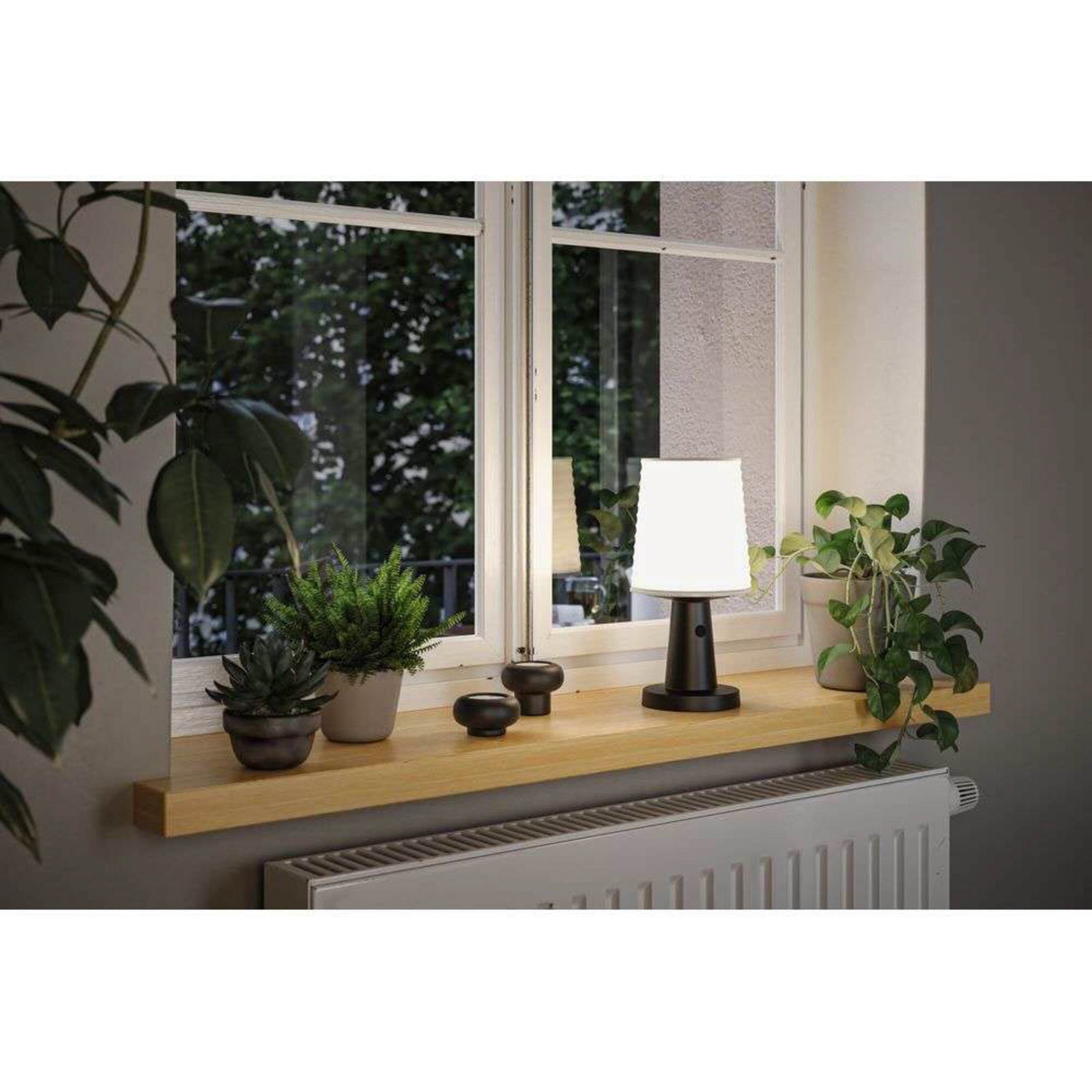 Nærbilde av dimmer på LED solcellebordlampe Ilanga dimbar antrasitt 30 cm IP44