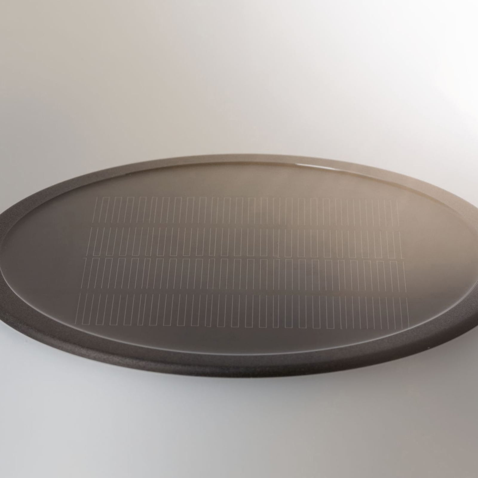 LED solcellebordlampe Lillesol dimbar svart med trådbryter