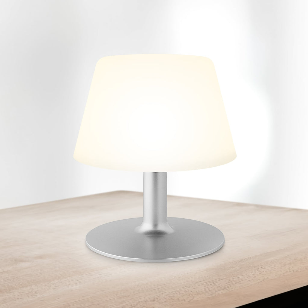LED solcellebordlampe SunLight dimbar IP65 Ø21 cm forfra