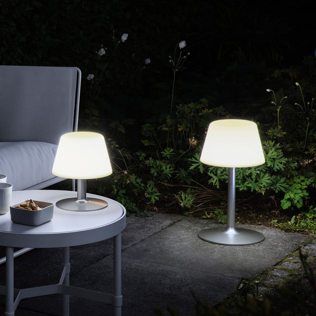 LED solcellebordlampe SunLight dimbar IP65 Ø21 cm detalj