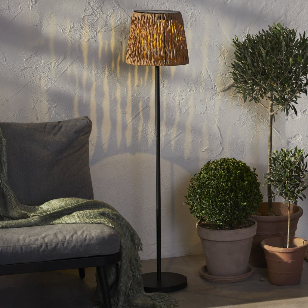 LED solcellegulvlampe Cesta rattanlook brun/svart forfra