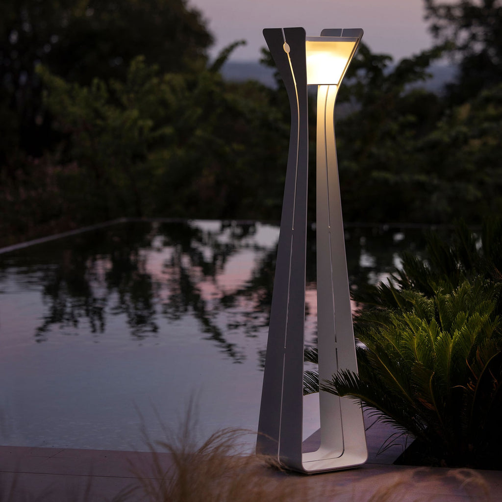 LED solcellegulvlampe Osmoz aluminium 175 cm bakside