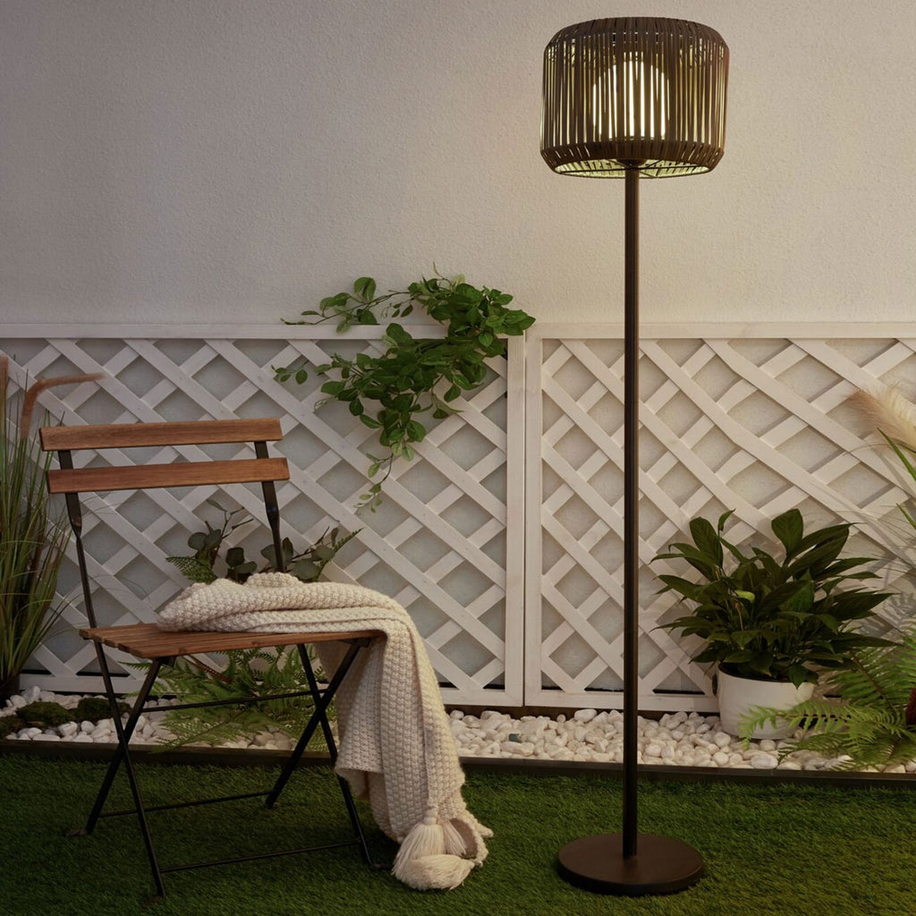 LED solcellegulvlampe Sunshine Elegance rattanlook IP44 bakside
