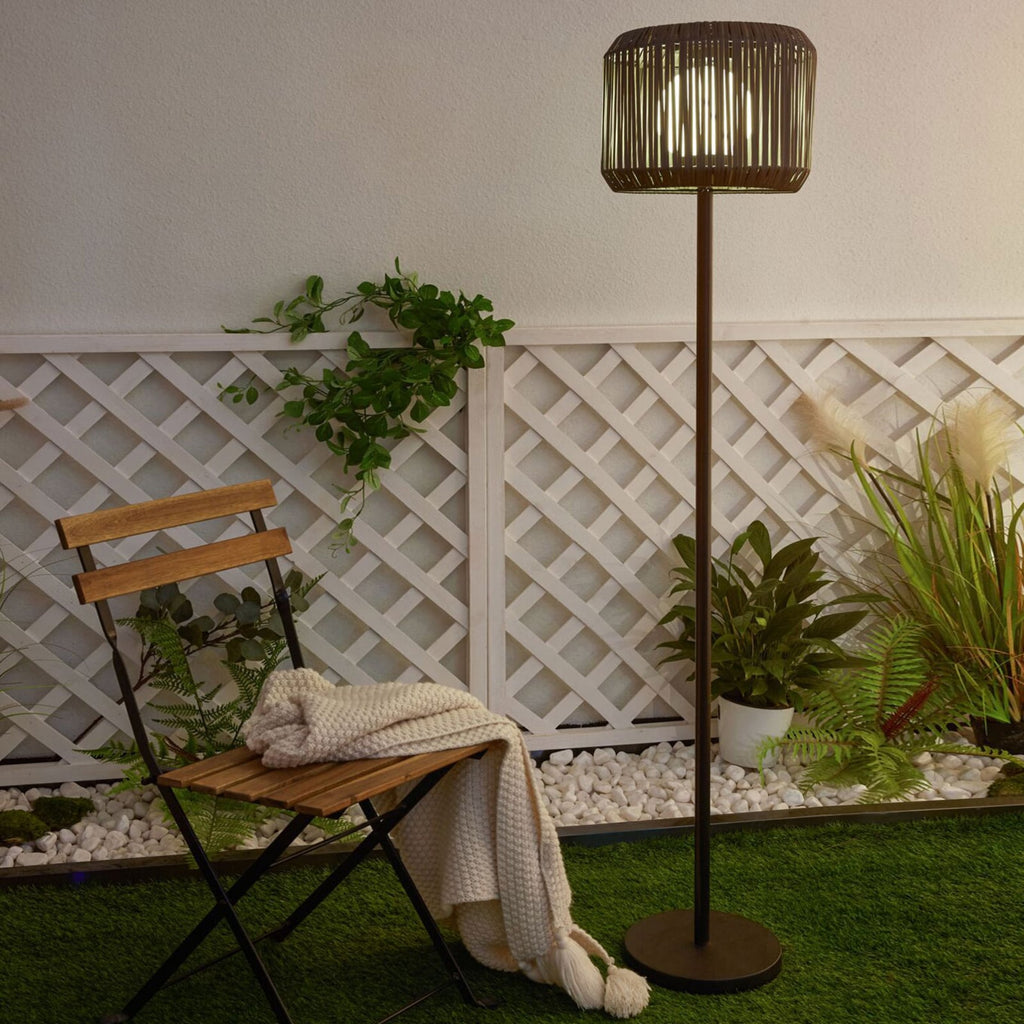 Detalj av LED solcellegulvlampe Sunshine Elegance rattanlook IP44