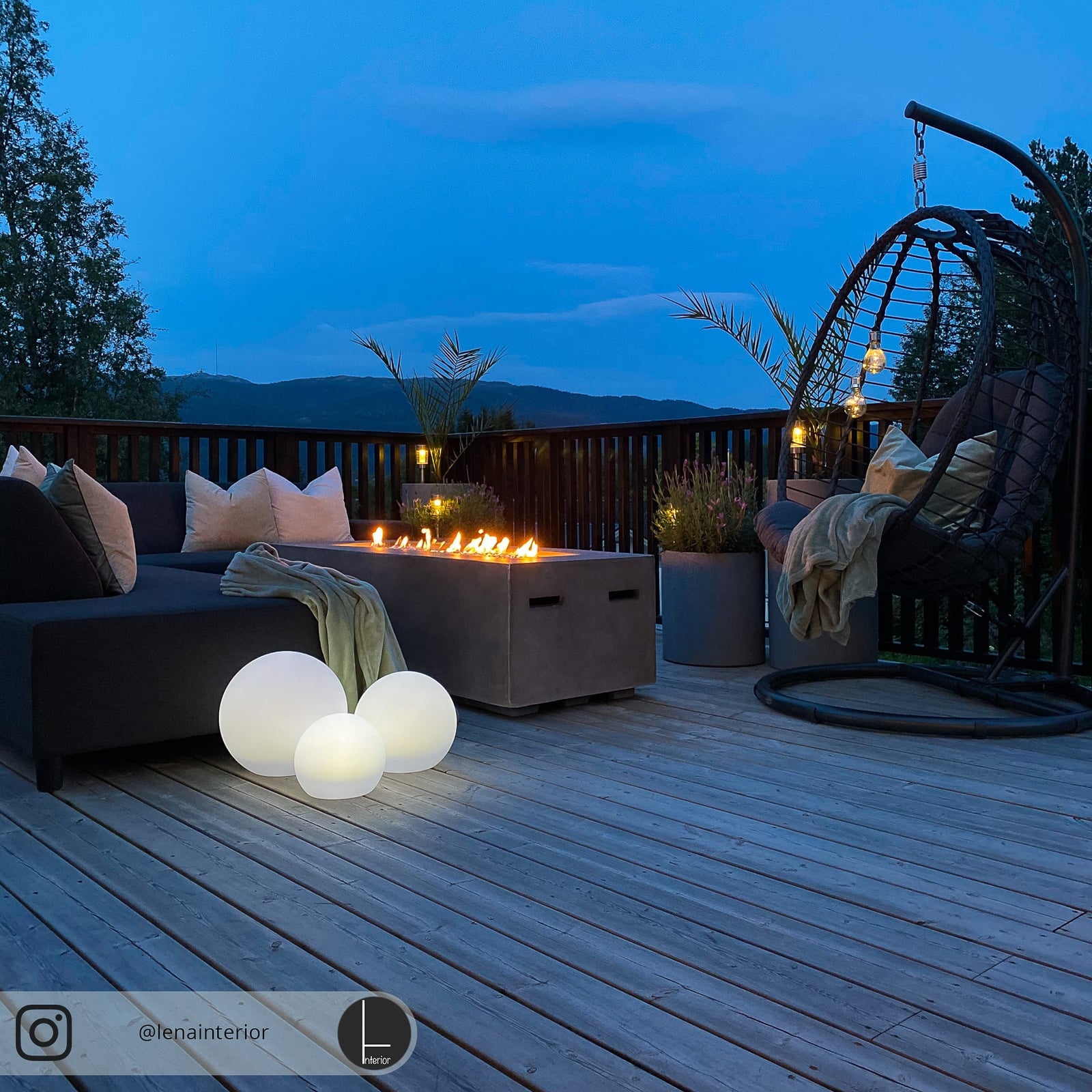 LED solcellekuler 3-er sett RGBW med spyd IP44 - Lindby