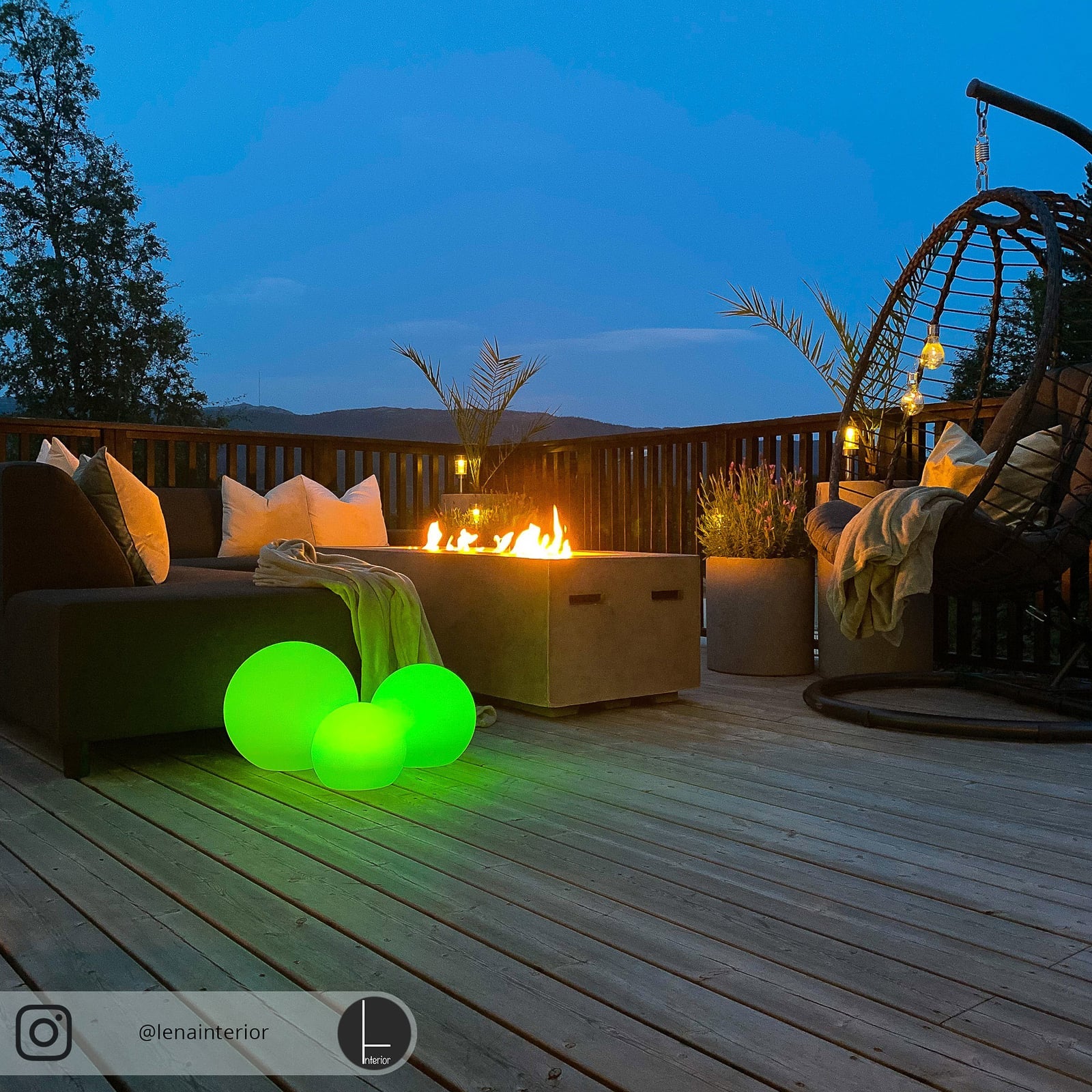 LED solcellekuler 3-er sett RGBW med spyd IP44 - Lindby