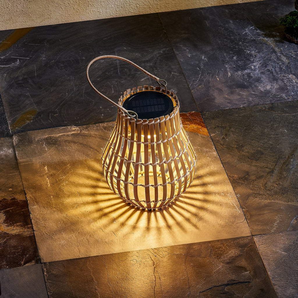 LED solcellelampe Amaria bambus dimbar forfra