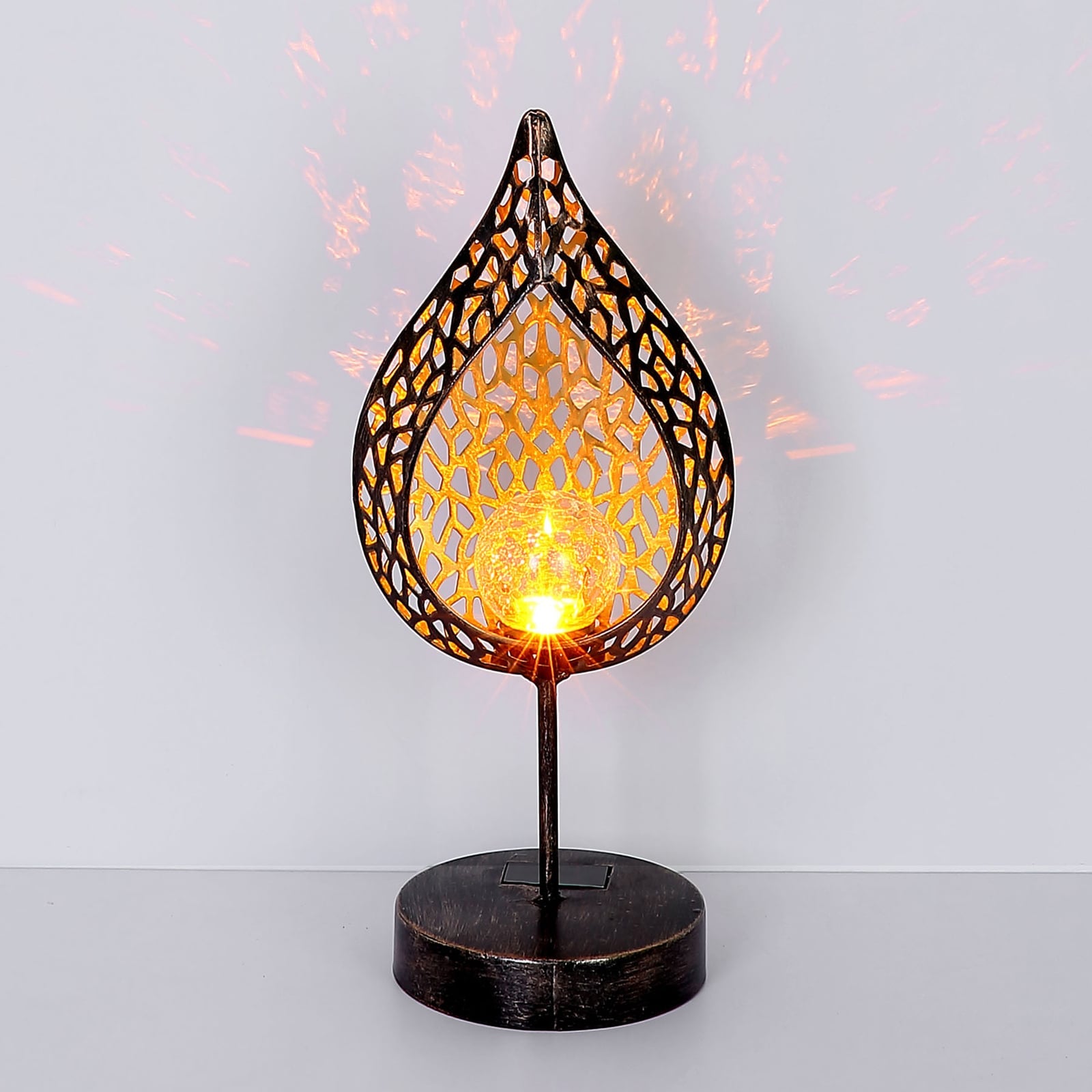 LED solcellelampe bladform metall og glass gull H35,5 cm med lys på