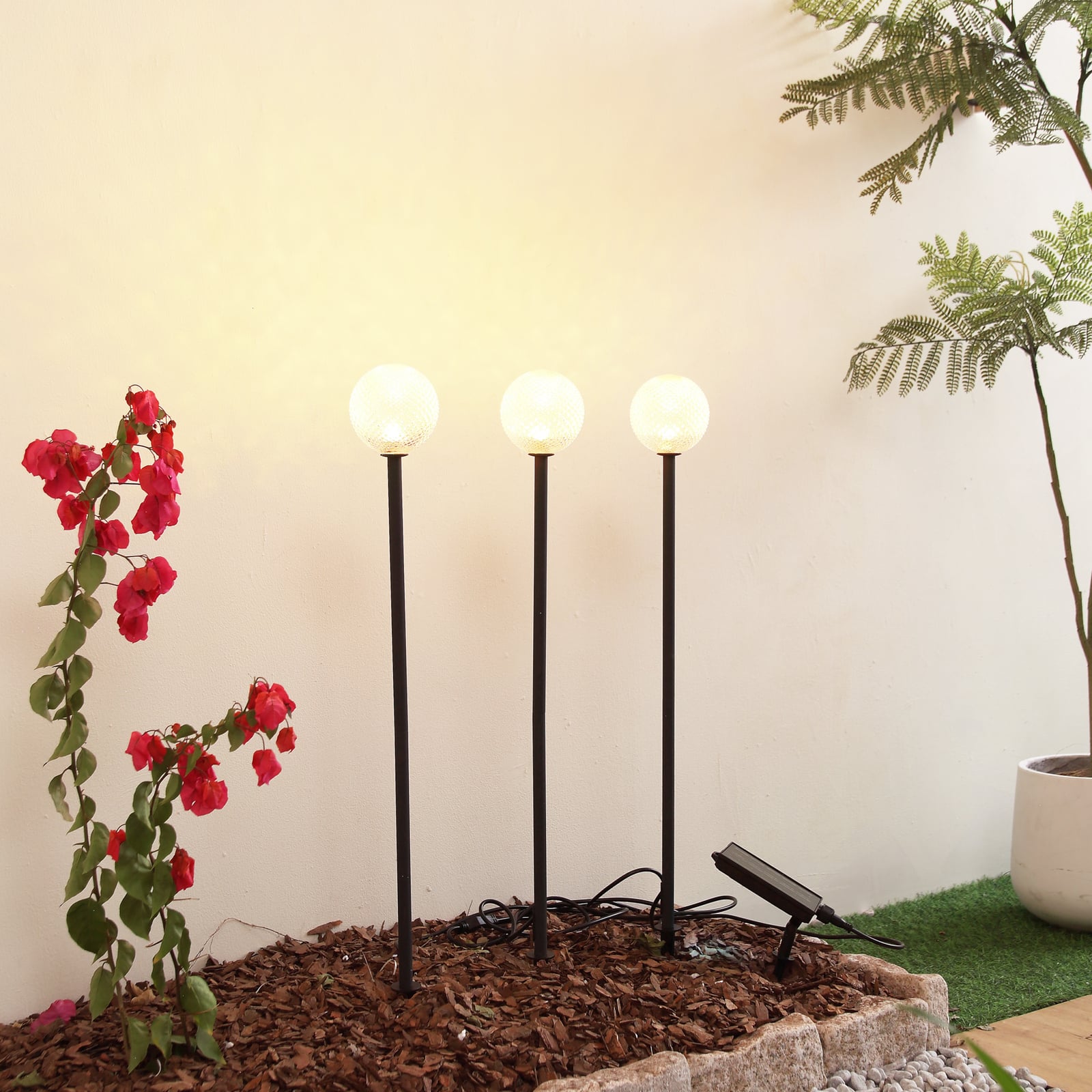 LED solcellelampe Brindley 3-er sett bakside
