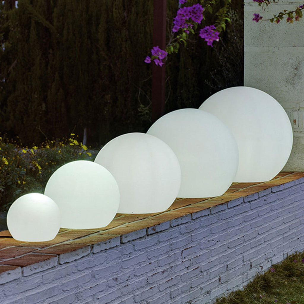 LED solcellelampe Buly kule dimbar RGB IP65 Ø30 cm bakside