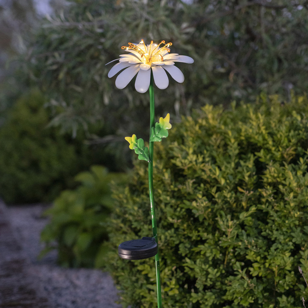 Montert LED solcellelampe Daisy blomsterform 77 cm IP44 i hage