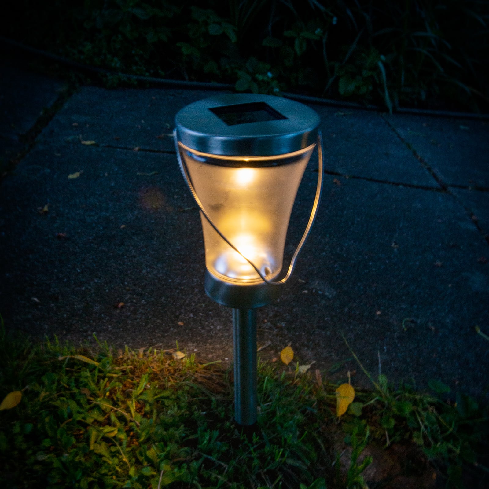 LED solcellelampe dekor med jordspyd 8-pk rustfritt stål IP44 Näve bakside