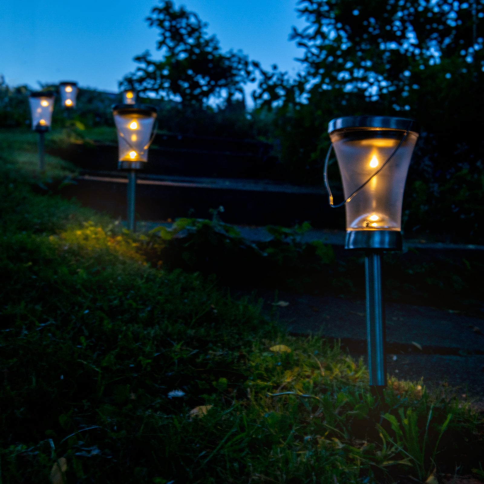 LED solcellelampe dekor med jordspyd 8-pk rustfritt stål IP44 Näve montert i hage
