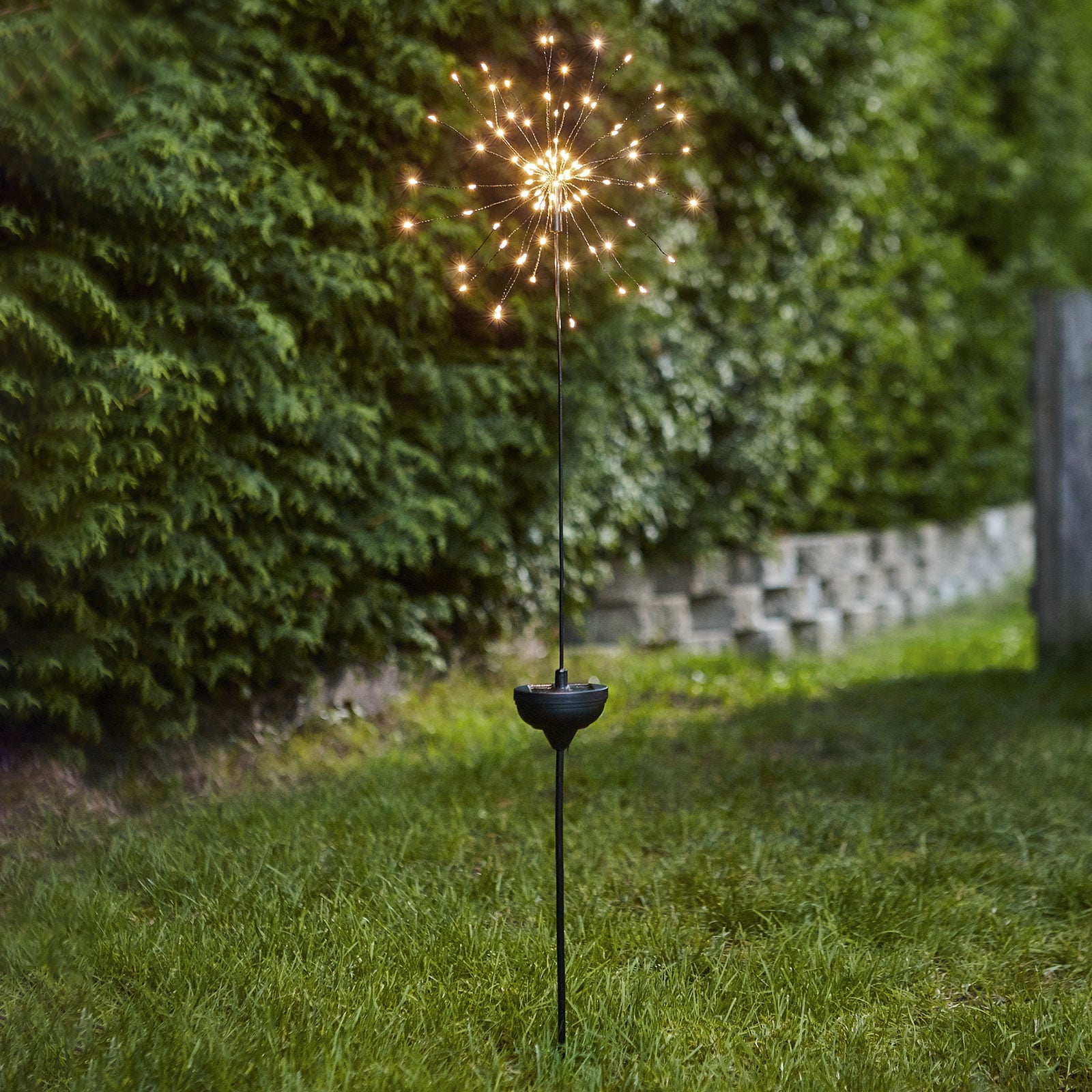 LED solcellelampe Firework med jordspyd svart 100 cm forfra