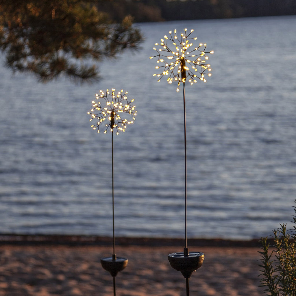 LED solcellelampe Firework med jordspyd 85 cm IP44 forfra