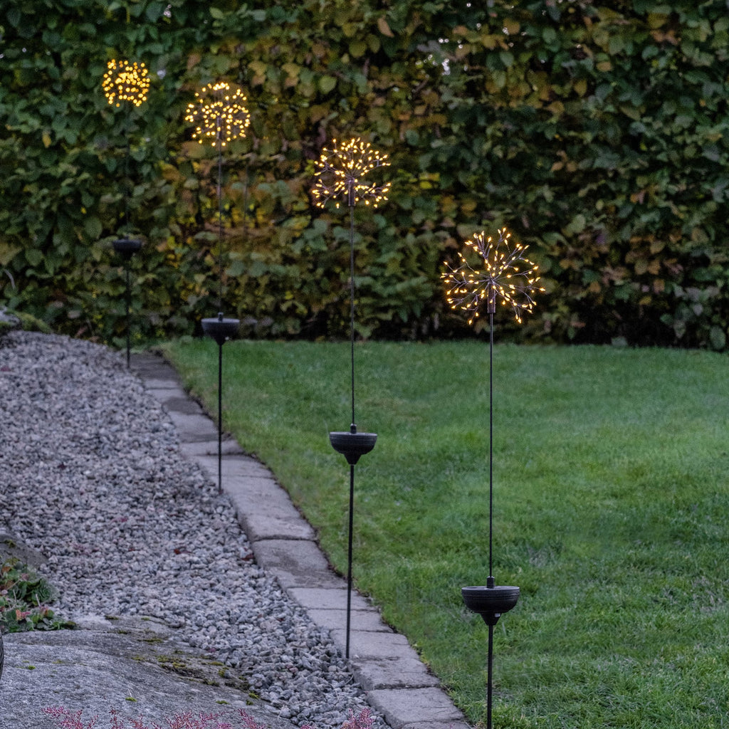 Detalj av LED solcellelampe Firework med jordspyd 85 cm IP44