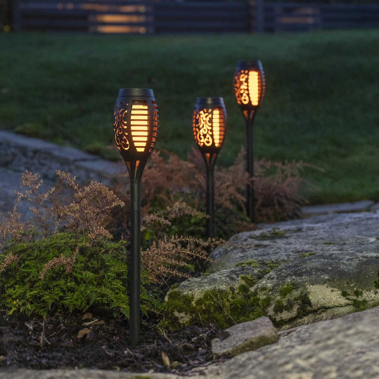 Detalj av LED solcellelampe Flame Mini flammeeffekt 3-pk IP44