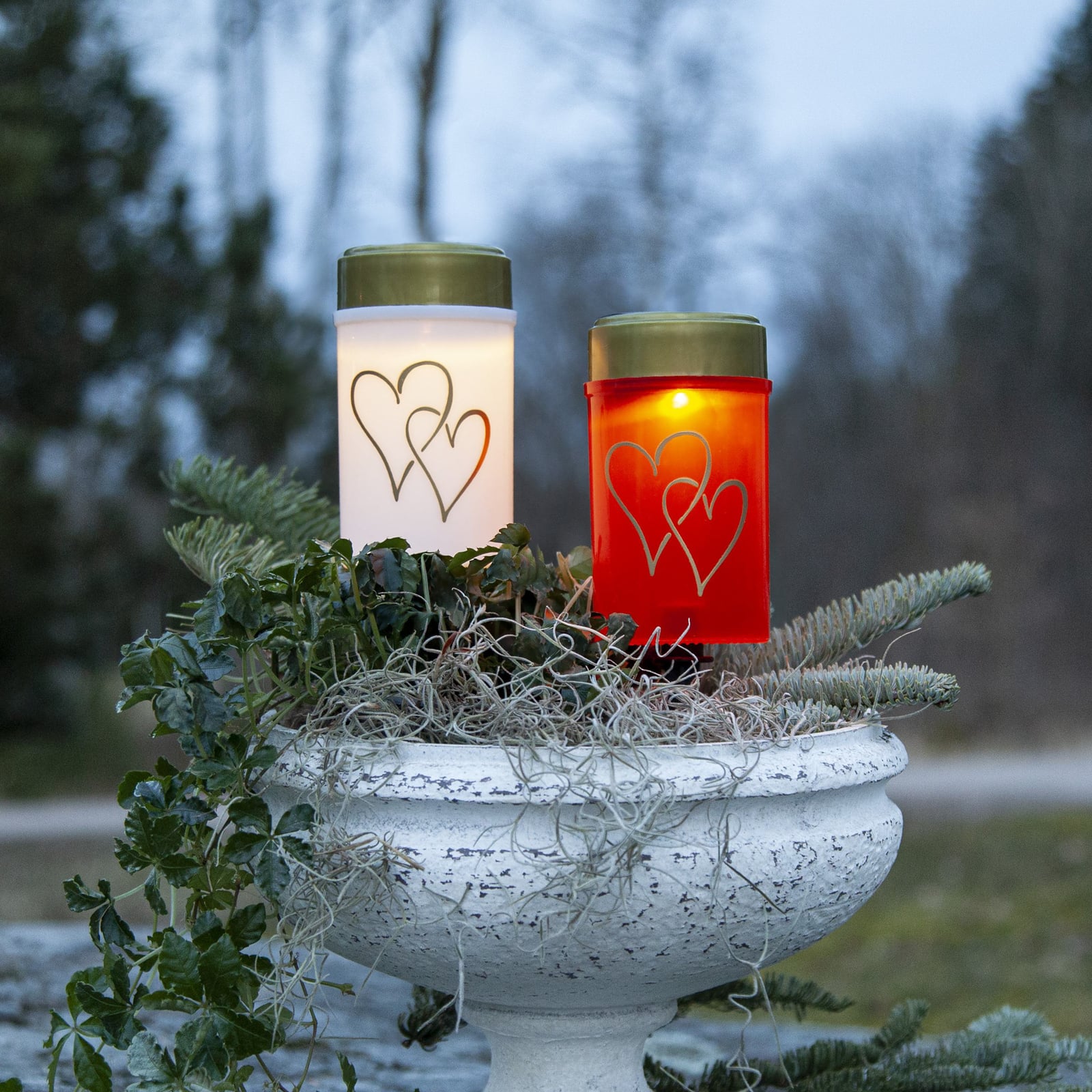 LED solcellelampe Hearty med spyd hvit/gull 12 cm sideprofil