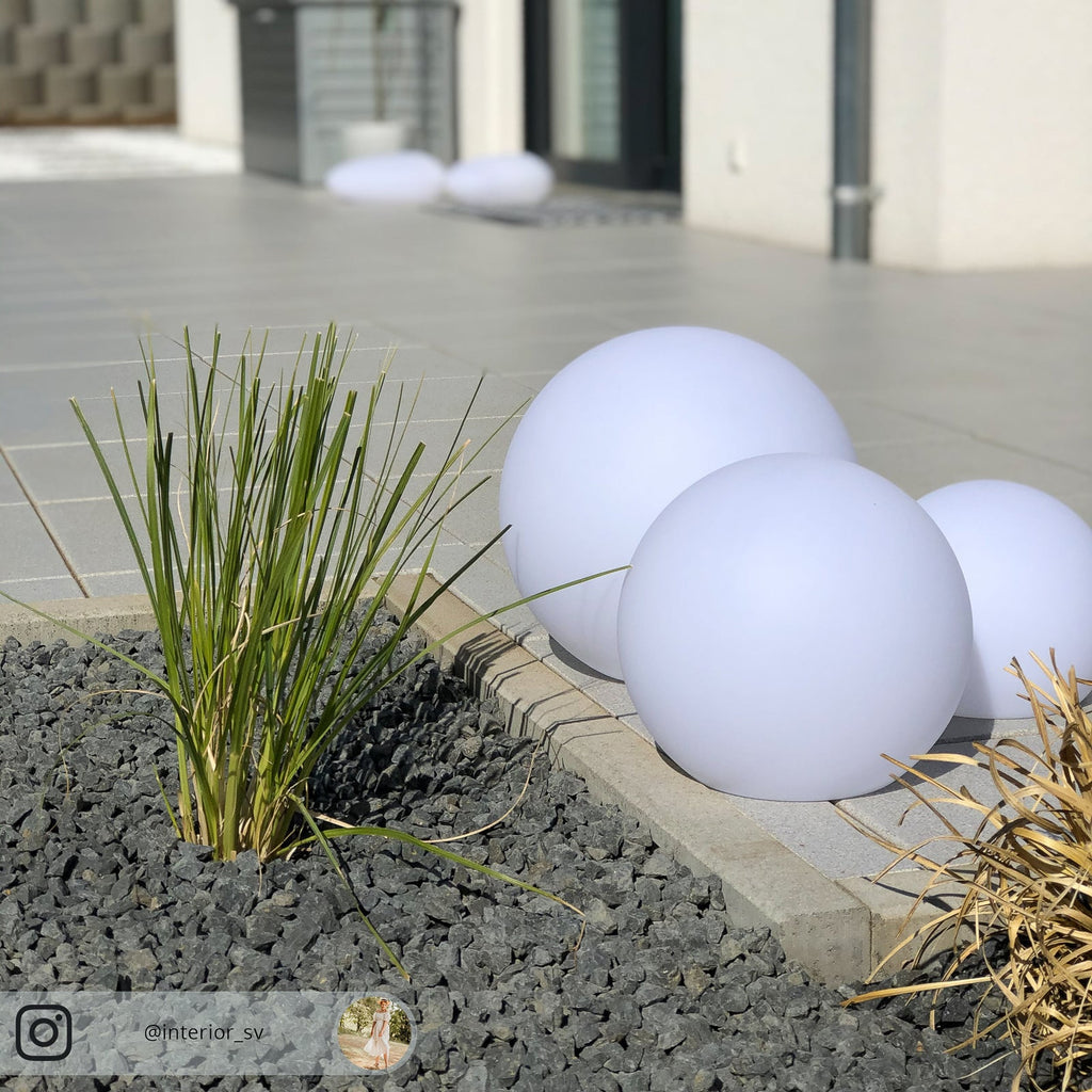 LED solcellelampe Lago kule 3-er sett med jordspyd IP44 pakkedelementer
