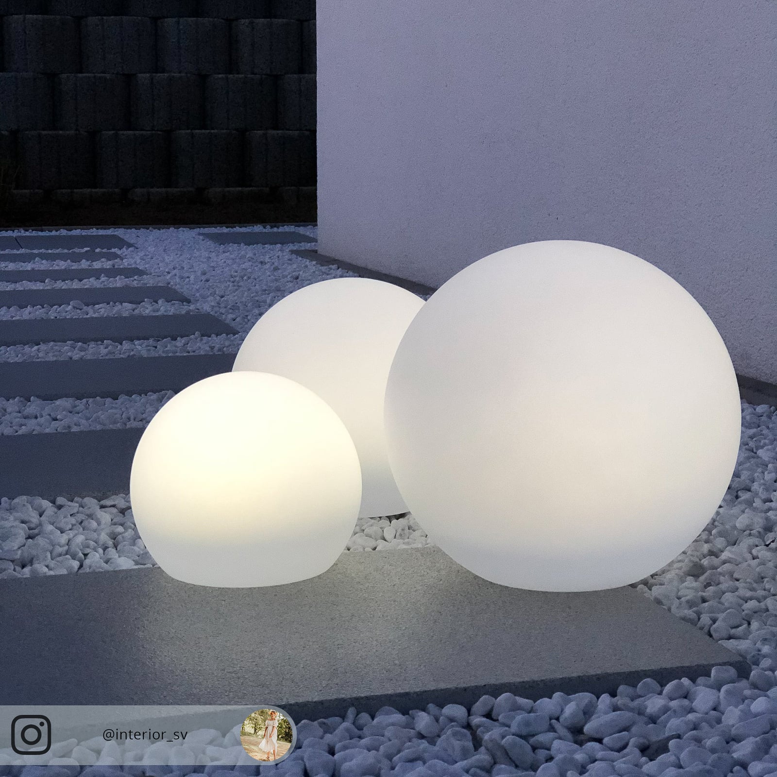 LED solcellelampe Lago kule 3-er sett med jordspyd IP44 med jordspyd