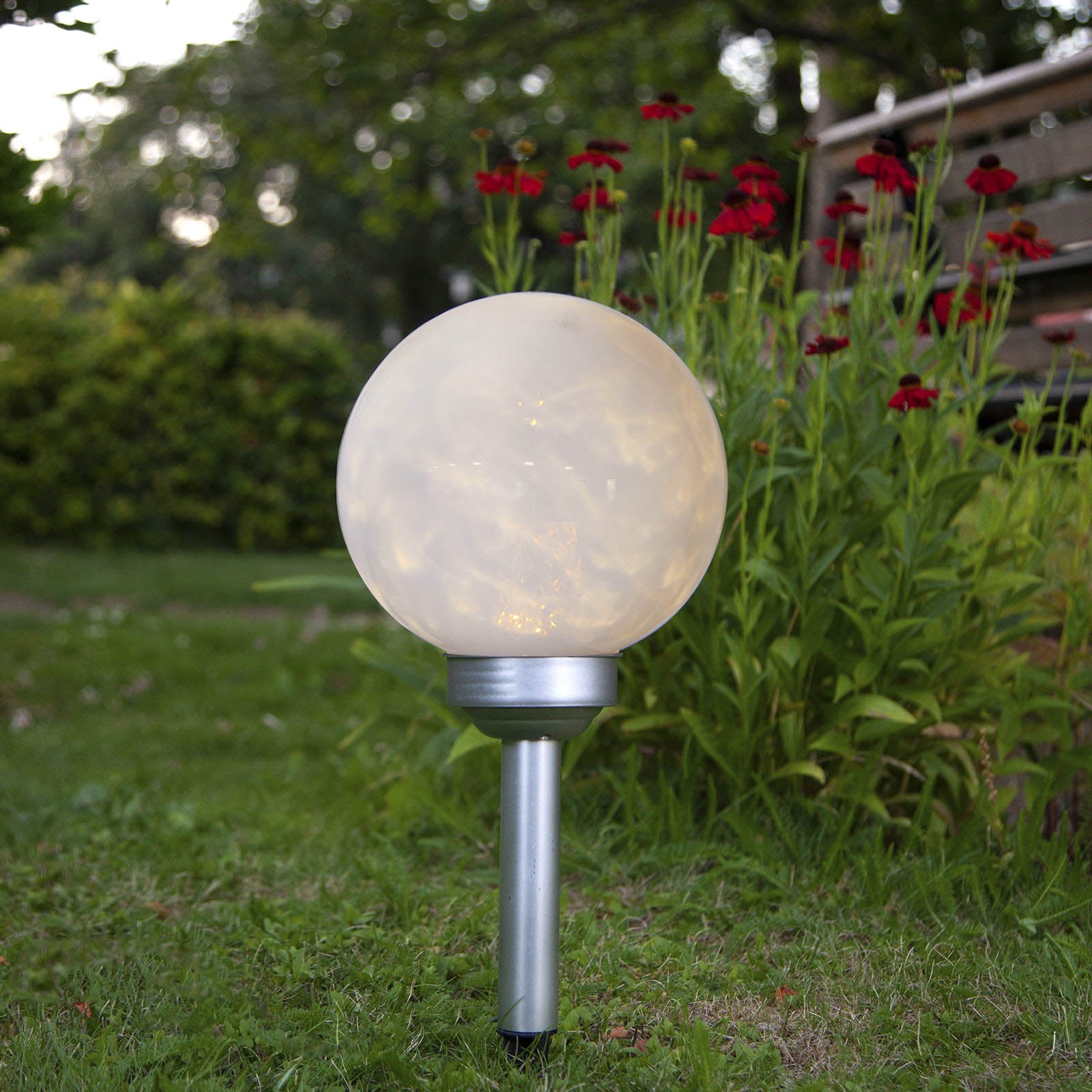 LED solcellelampe Lunay kuleformet med jordspyd IP44 sideprofil