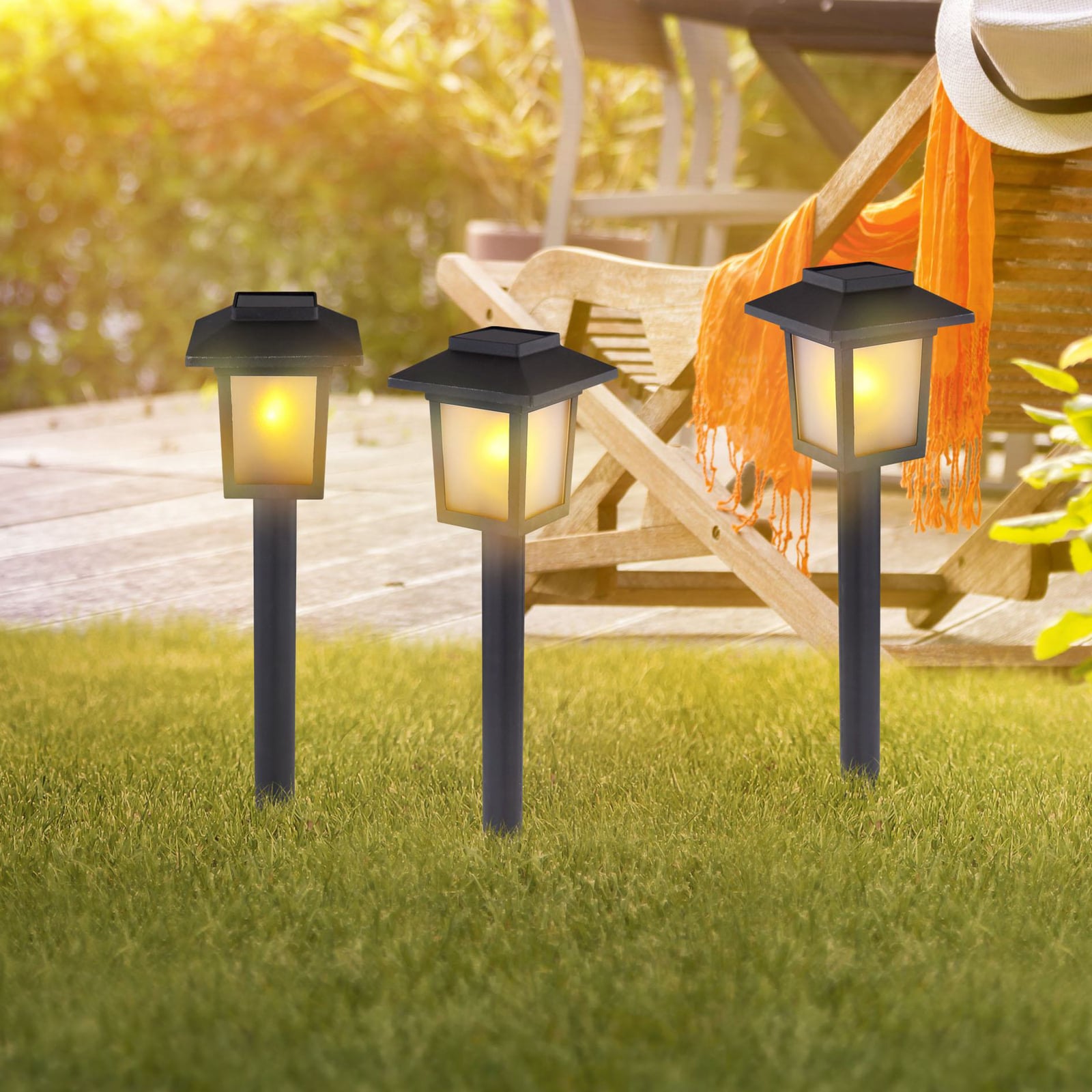 LED solcellelampe med spyd svart 3-pack IP44 Globo montert i hage