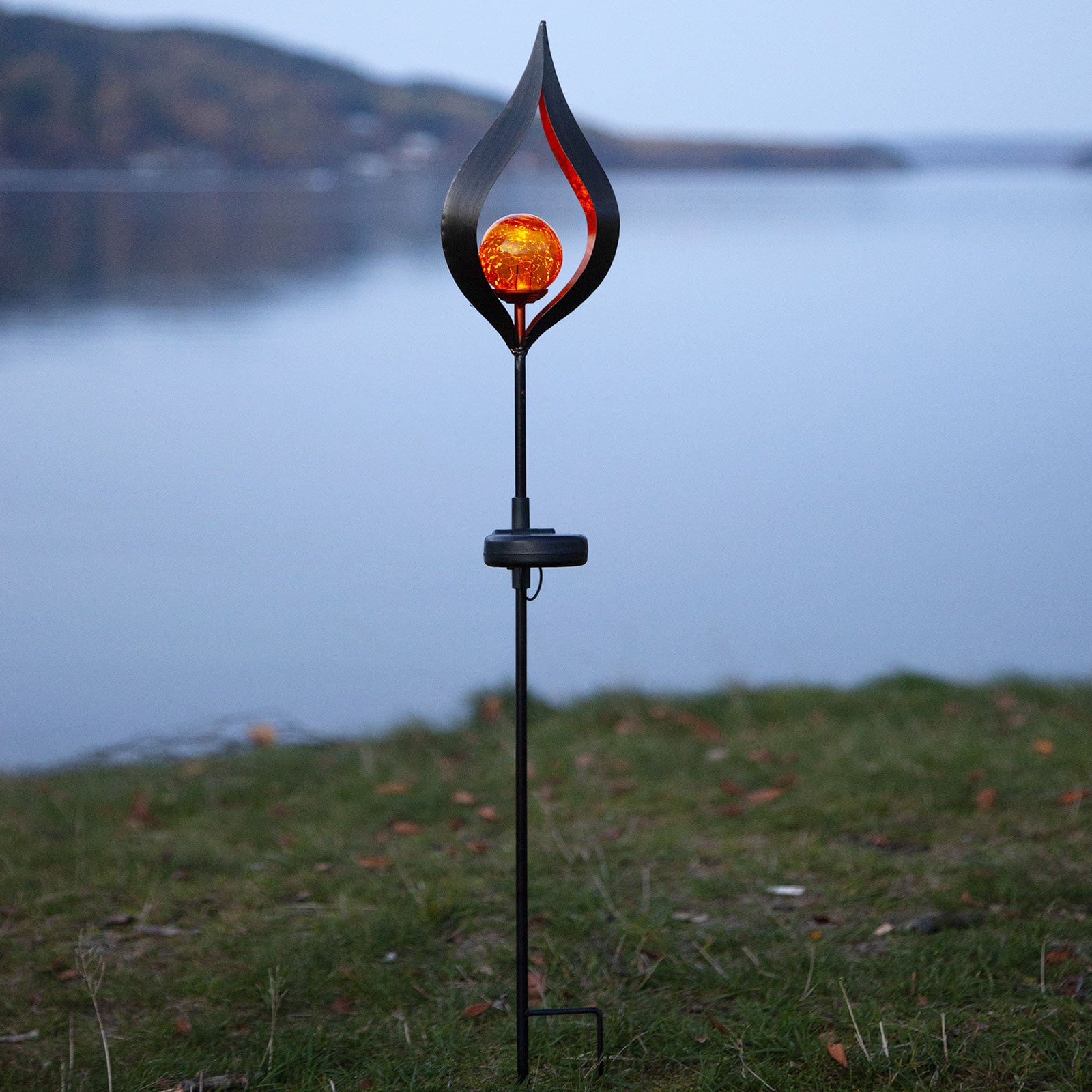 LED solcellelampe Melilla med spyd rustfritt stål IP44 forfra
